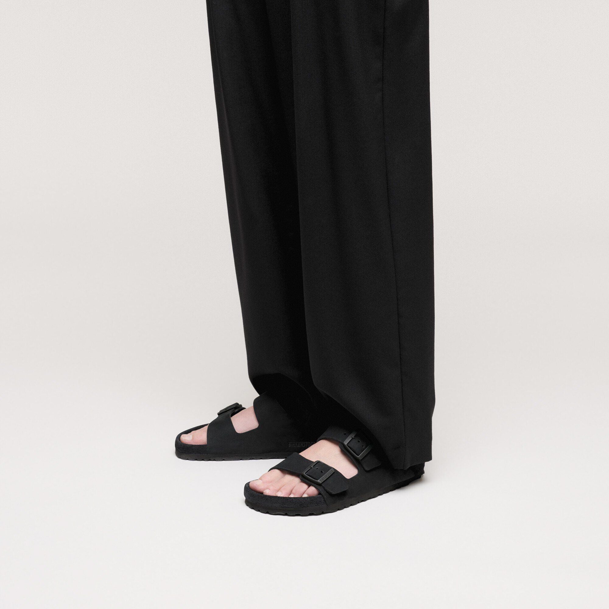 Arizona Nubuck Leather Black
